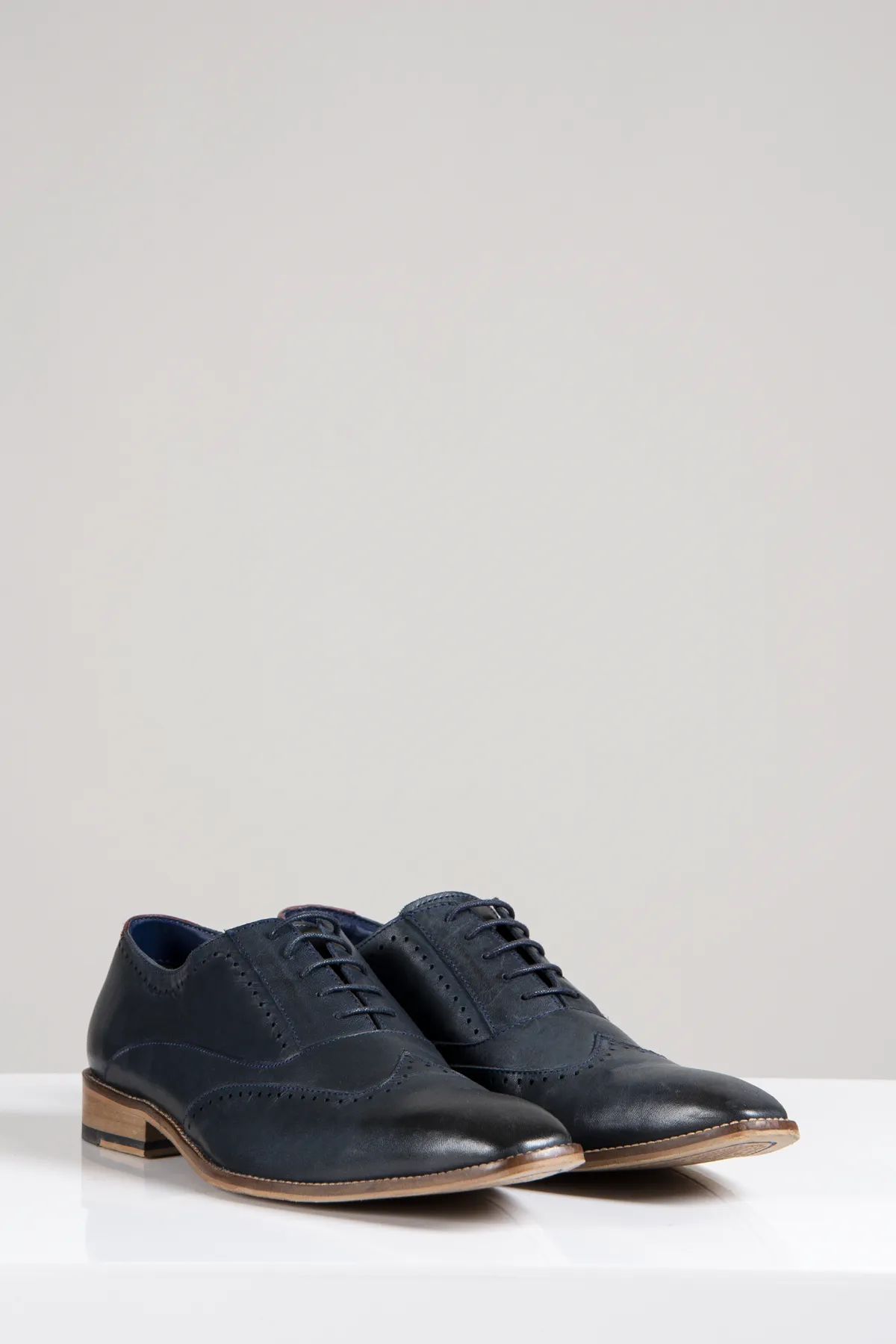 CARSON - Navy Wingtip Oxford Brogue Shoe